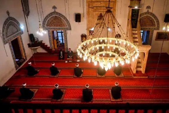 Foto-foto Salat Idulfitri di Berbagai Negara: Ada Umat Islam di Negeri Yahudi - JPNN.COM