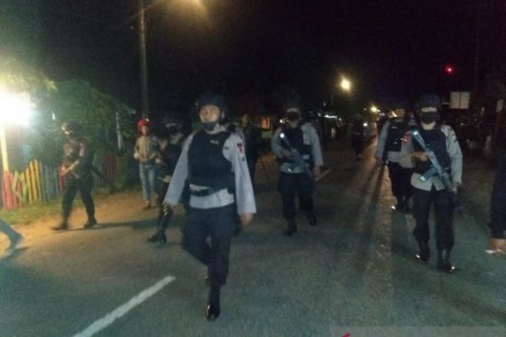 Kerusuhan di Mandailing Natal, Satu SSK Brimob Diturunkan Amankan Situasi - JPNN.COM