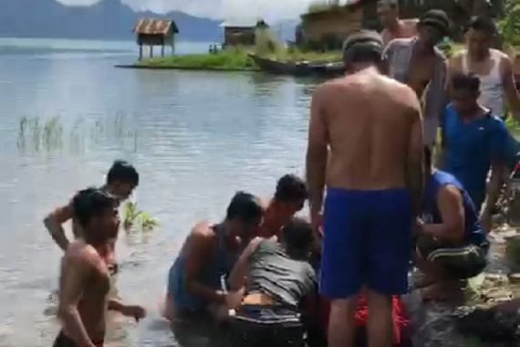 Bocah 9 Tahun Tenggelam saat Mandi di Danau Lut Tawar - JPNN.COM
