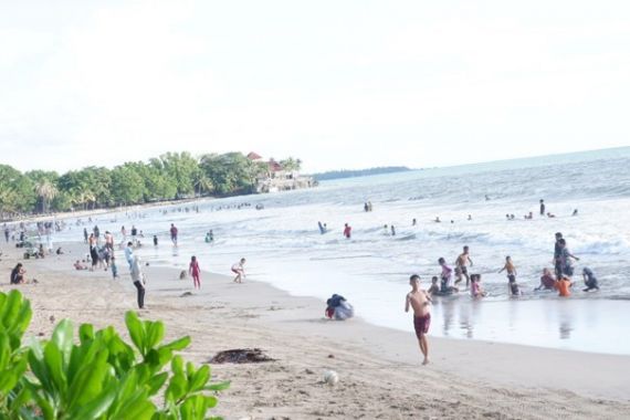 Pantai Bebas Beroperasi, PHRI Kecewa - JPNN.COM