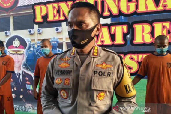 Pria di Cirebon Ditangkap Densus - JPNN.COM