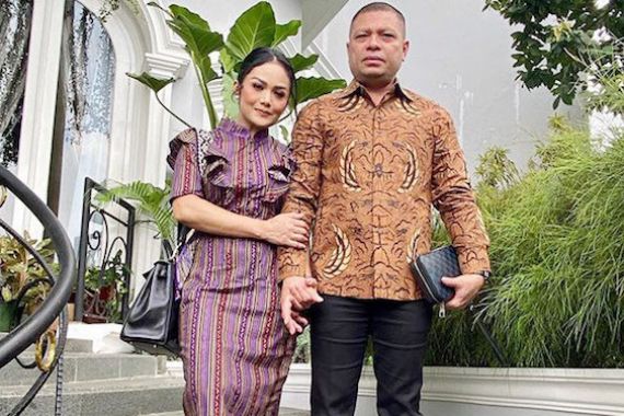 Krisdayanti Ajak Raul Lemos ke Pernikahan Aurel Hermansyah? - JPNN.COM