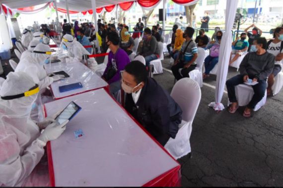 1.515 Warga Surabaya Ikut Rapid Test Massal Hari Ini, Ratusan Orang Hasil Reaktif - JPNN.COM