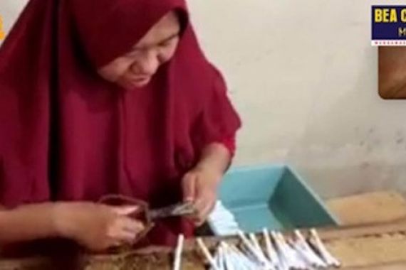 Visiting Online, Terobosan Baru Bea Cukai Jateng DIY Menekan Rokok Ilegal - JPNN.COM