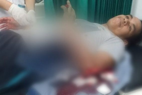 3 Pemuda Saling Bacok Usai Cekcok Masalah Sepele, Ketiganya Terluka Parah - JPNN.COM