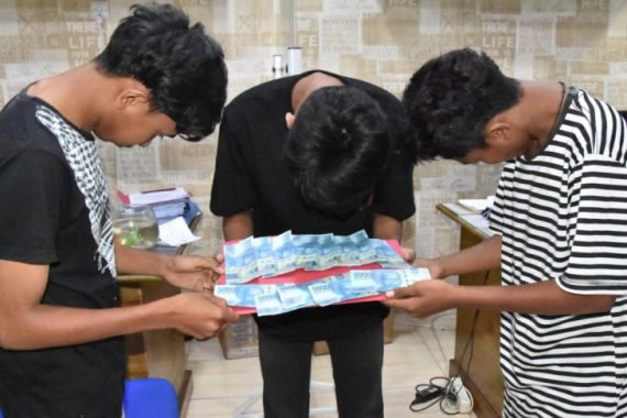 Edarkan Uang Palsu, Tiga Remaja Dikirim ke UPTD Dinas Sosial, 3 Tersangka Lainnya Ditahan - JPNN.COM