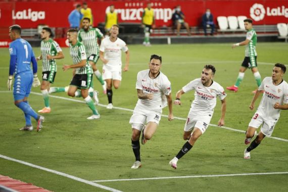 La Liga Kembali, Sevilla Menangi Grand Derbi - JPNN.COM