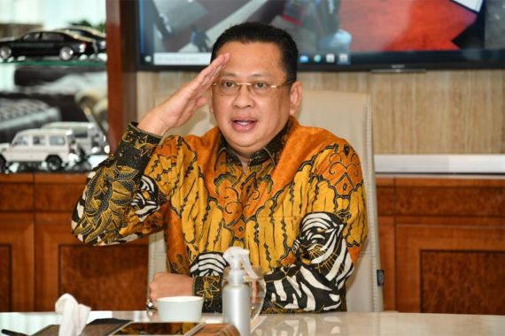 Ketua MPR RI Merespons Isu-isu Aktual, Minta Mendikbud Sederhanakan Kurikulum - JPNN.COM