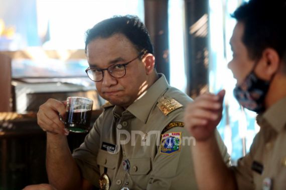 Bang Neta IPW Curiga Ada yang Sengaja Adu Domba Anies untuk Menggulingkan Pemerintahan Jokowi - JPNN.COM
