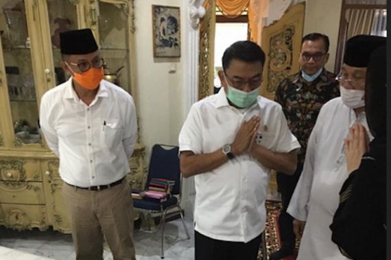 Berita Duka, Sekjen Relawan Jokowi Ferari Roemawi Meninggal Dunia - JPNN.COM
