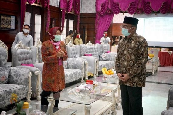 Muhadjir Effendy Minta Para Kada Belajar ke Risma, Biar Tahu! - JPNN.COM