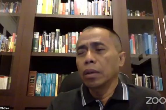 Ekonomi Indonesia Sudah Lampu Kuning Menjelang Merah Gegara Wabah - JPNN.COM