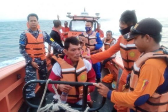 Kekuatan Besar Diterjunkan Mencari 7 Nelayan yang Hilang di Selat Sunda - JPNN.COM