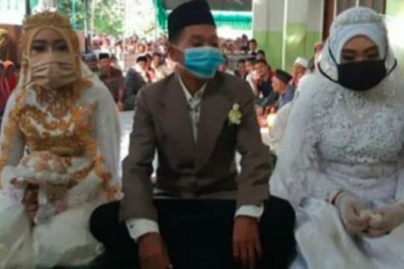 Jomblo Mohon Bersabar, Lihat Pria di Lombok Ini Menikahi Dua Perempuan Sekaligus - JPNN.COM