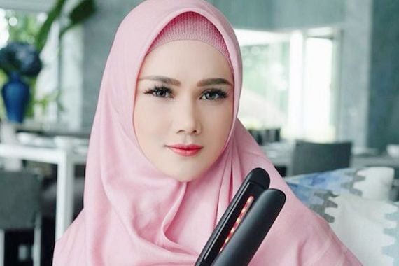 Penampilan Mulan Jameela Tanpa Hijab Jadi Sorotan - JPNN.COM