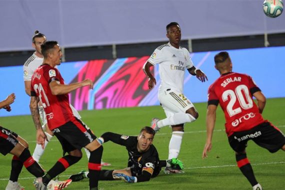 Pukul Mallorca, Real Madrid Kembali ke Puncak, Ada Gol Kontroversial Lagi - JPNN.COM
