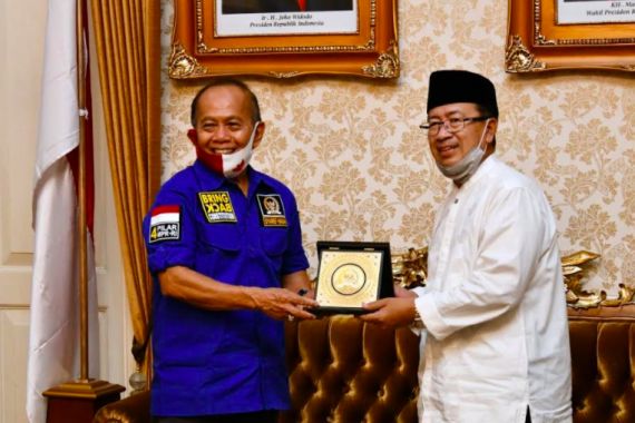 Pimpinan MPR Minta Pemda Meningkatkan Potensi Wisata Gunung Padang - JPNN.COM