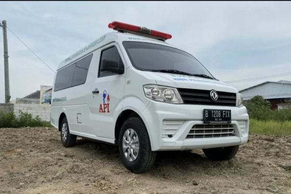 Peluang di Tengah Pandemi, DFSK Kenalkan Mobil Ambulans - JPNN.COM