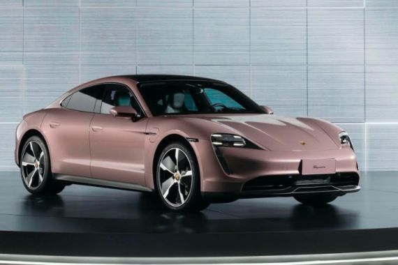 Mobil Mewah Porsche yang Pernah Dikendarai Bamsoet kini Meluncur di Tiongkok - JPNN.COM