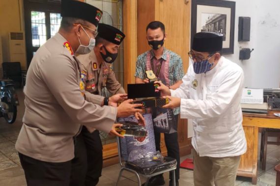 Polrestabes Surabaya dan DMI Sepakat Menjalankan Program Masjid Tangguh - JPNN.COM