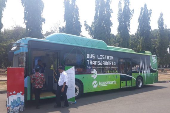 Transjakarta Mulai Uji Coba Bus Listrik, Ini Rutenya  - JPNN.COM