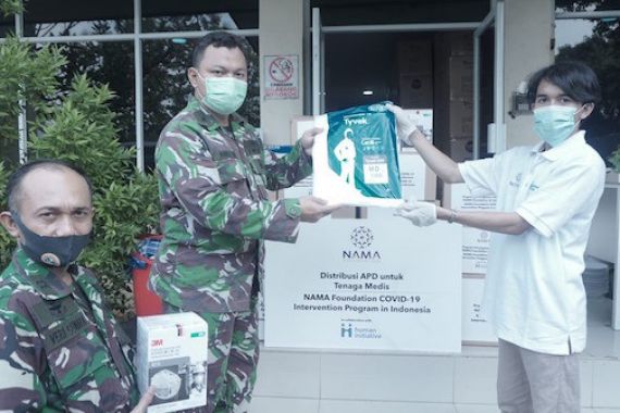 Human Initiative dan NAMA Foundation Serahkan 4.000 Unit APD ke 5 RS di Jakarta - JPNN.COM
