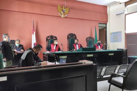 Pelaku Rokok Ilegal Dijatuhi Hukuman Penjara dan Denda - JPNN.COM