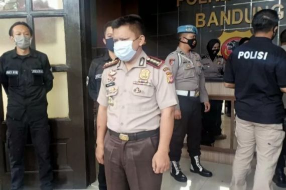 Polisi Gadungan Berpangkat Kombes Akhirnya Bisa 'Ngantor' Beneran - JPNN.COM