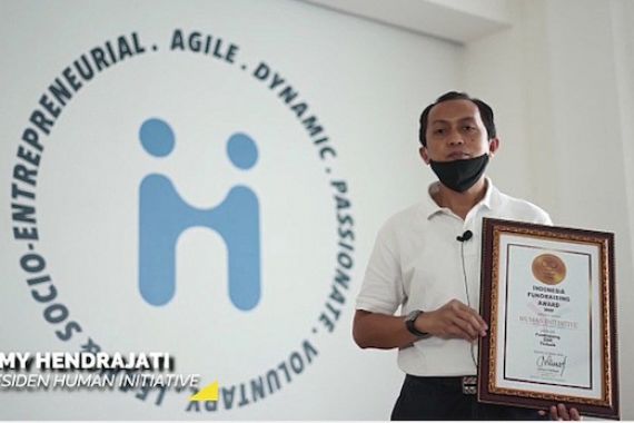 Human Initiative Raih Penghargaan Kategori Fundraising CSR Terbaik dari IFI - JPNN.COM