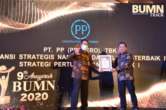 PT PP Raih 2 Penghargaan Dalam Anugerah BUMN 2020 - JPNN.COM
