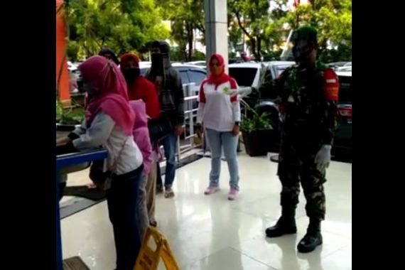 TNI Jaga Ketat RSUD Ciawi, Ada Apa? - JPNN.COM