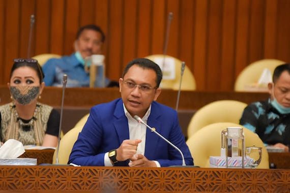 Gandeng KLHK, Ansy Lema DPR Beri Bantuan Kepada 10 Kelompok Tani Hutan - JPNN.COM