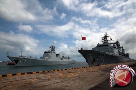 Amerika Berulah, Tiongkok Kirim Kapal Perusak Termutakhir ke Selat Taiwan - JPNN.COM