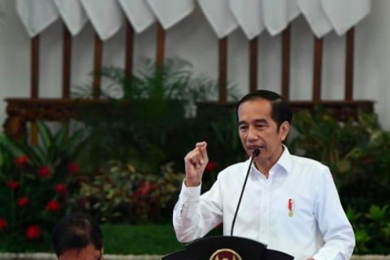 Presiden Jokowi Minta Bantuan BPK Pantau Dana Covid-19 - JPNN.COM