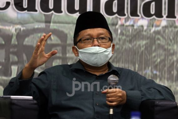 Para Kepala Desa Pengin Jokowi 3 Periode, Waketum PPP: Bukan Jalan Keluar - JPNN.COM