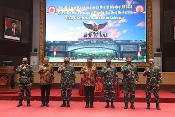 Pesan Penting Ahmad Basarah MPR Saat Berada di Markas Besar TNI - JPNN.COM