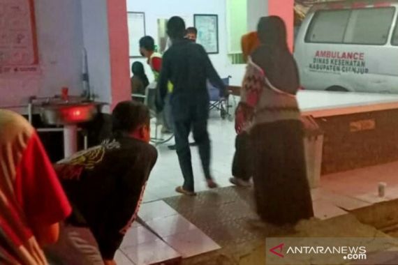 Puluhan Warga di Cianjur Keracunan Makanan Usai Santap Nasi Kotak - JPNN.COM