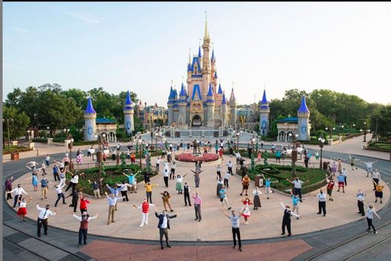 Disney World Menerapkan Peraturan Baru Bagi Pengunjungnya - JPNN.COM
