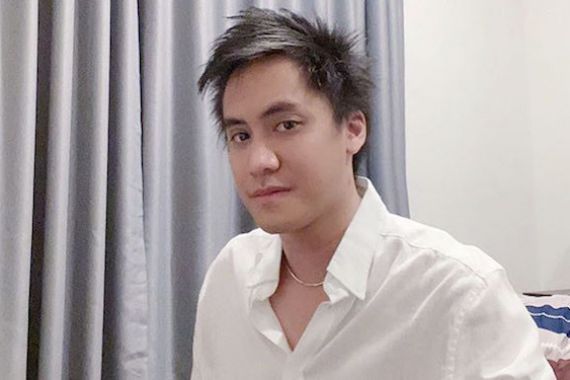 Kevin Aprilio Potong Rambut Jelang Pernikahan, Penampilannya Bikin Pangling - JPNN.COM