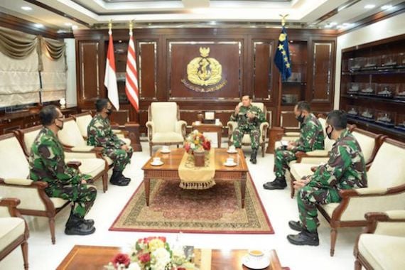 Tiga Perwira Tinggi TNI AL Kompak Menghadap KSAL, Ada Apa? - JPNN.COM