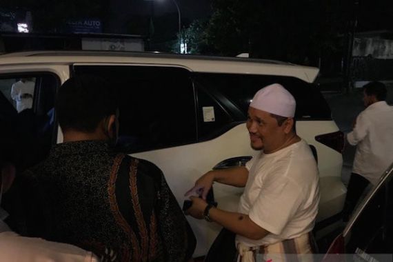 Habib Udin Jadi Korban Pencurian Modus Pecah Kaca Mobil, Ratusan Juta Raib - JPNN.COM