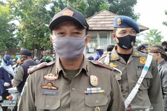 Wawako Bandung Kesal Ada SD Swasta Belajar Secara Tatap Muka, Dibubarkan - JPNN.COM