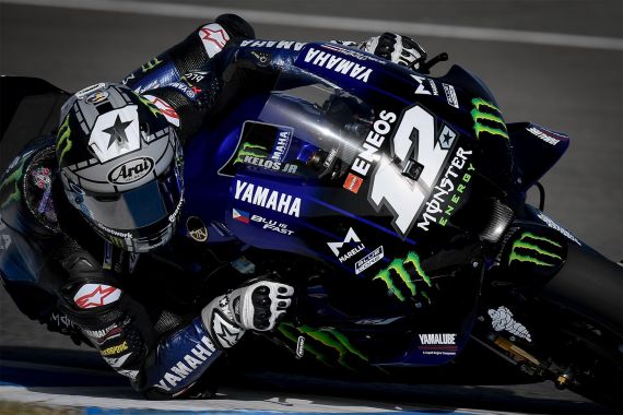 Dramatis, Vinales Bikin Rossi Gigit Jari di FP1 MotoGP Andalusia - JPNN.COM