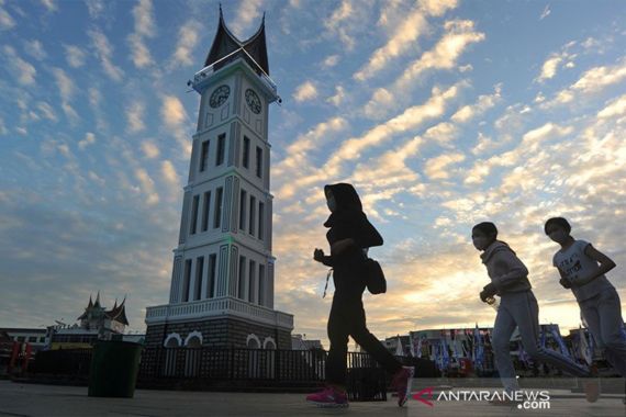 Seorang Pemuda di Bukittinggi Curi Pakaian Dalam Wanita, Alasannya Ada 2 - JPNN.COM