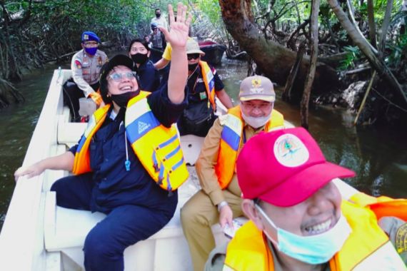 Menteri Siti Mengunjungi Kawasan Hutan Sosial di Bangka Belitung - JPNN.COM