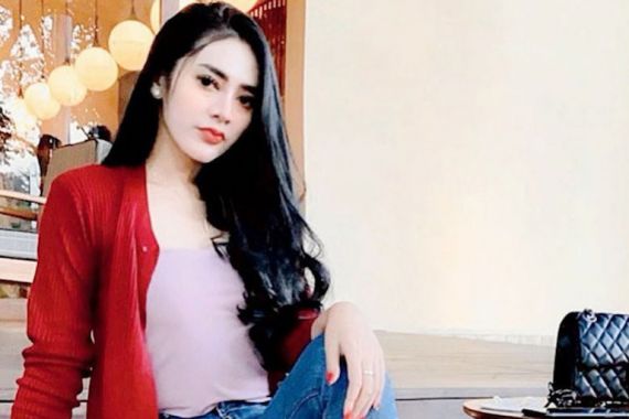 Artis VS Ditangkap Terkait Prostitusi, Instagram Vernita Syabilla Diserbu Warganet - JPNN.COM