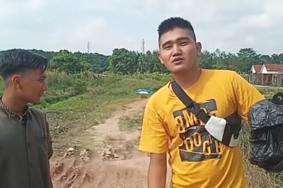 Bikin Prank Bagi-bagi Daging Berisi Sampah, YouTuber Ini Banjir Hujatan - JPNN.COM