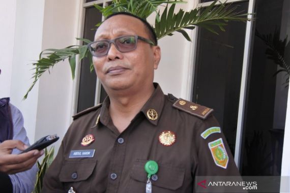 Tersangka Kasus Korupsi Bank Masih Bebas Berkeliaran, Namanya Dewi Susiana - JPNN.COM