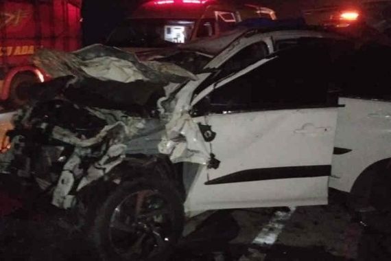 Detik-detik Kecelakaan Maut di Tol Cipali Hari Ini, 8 Orang Tewas - JPNN.COM