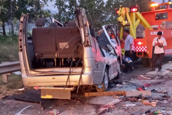 Penyebab Sering Kecelakaan Pindah Jalur Berlawanan di Tol Cipali, Ngeri - JPNN.COM